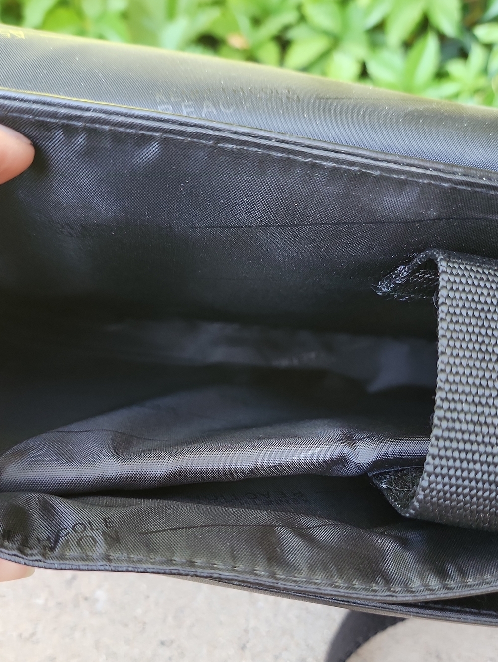 Kenneth Cole Black Leather Briefcase - Picture 12 of 17